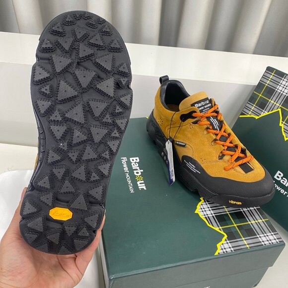 Flower MOUNTAIN NANGA Collaboration Sneaker in Brown&Black Suede - Picture 9 of 9